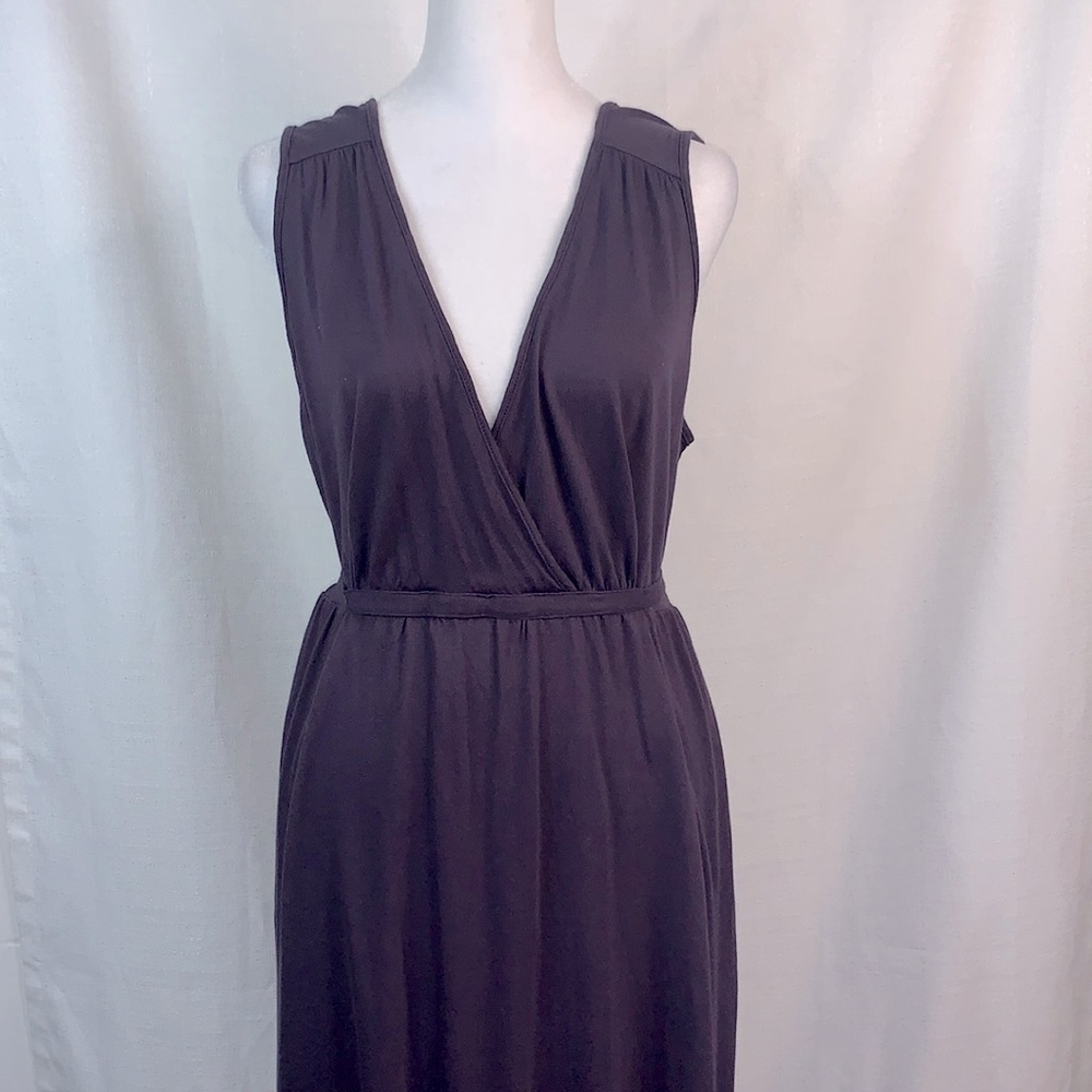 Eddie Bauer Plum V- Neck Midi Dress with Tie Waist- NWT - Picture 3 of 14